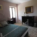Signorina Felicita Bed & Breakfast