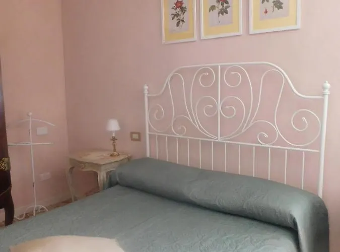 B&B Signorina Felicita Agliè